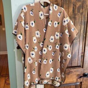 Fadivo New York.  Tan Floral Women's Sweater/Kimono. New w/tags. OS